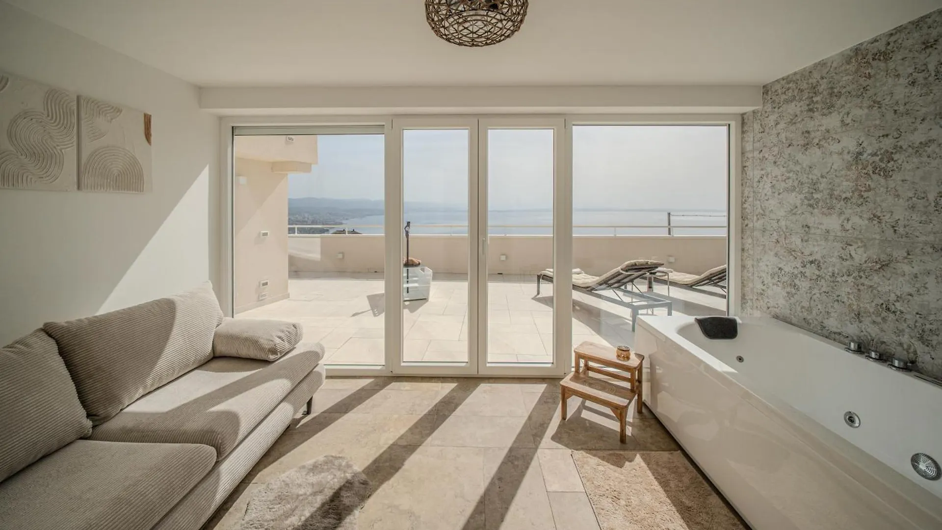 Nachhaltige Wellnessauszeit Mit Traumblick, Pool, Sauna, Whirl-Wanne Opatija Apartment