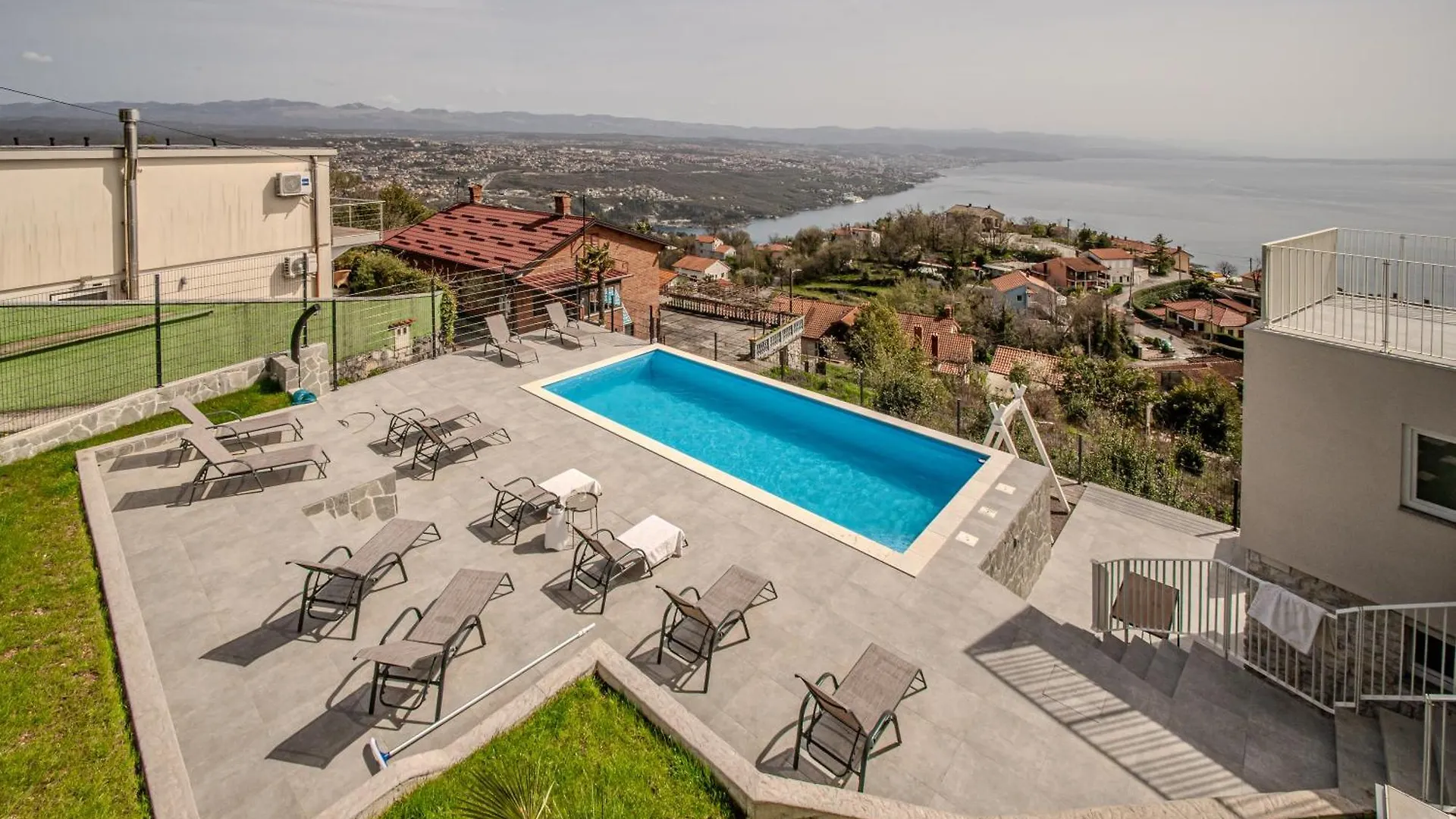 Nachhaltige Wellnessauszeit Mit Traumblick, Pool, Sauna, Whirl-Wanne Opatija Apartment
